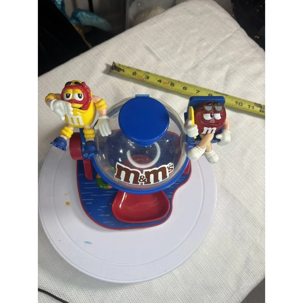 M&M's Vintage Beach Lifeguard Candy Dispenser with Red M&M & Yellow Peanut